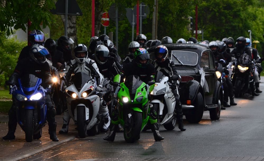 Motorradfahrerhochzeit 2012