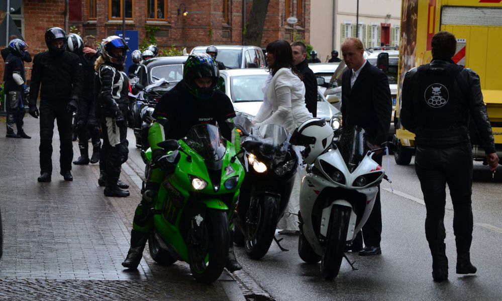 Motorradfahrerhochzeit 2012