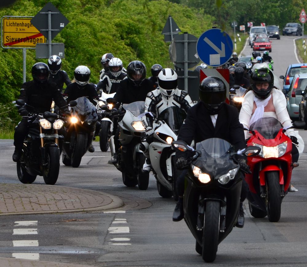 Motorradfahrerhochzeit 2012